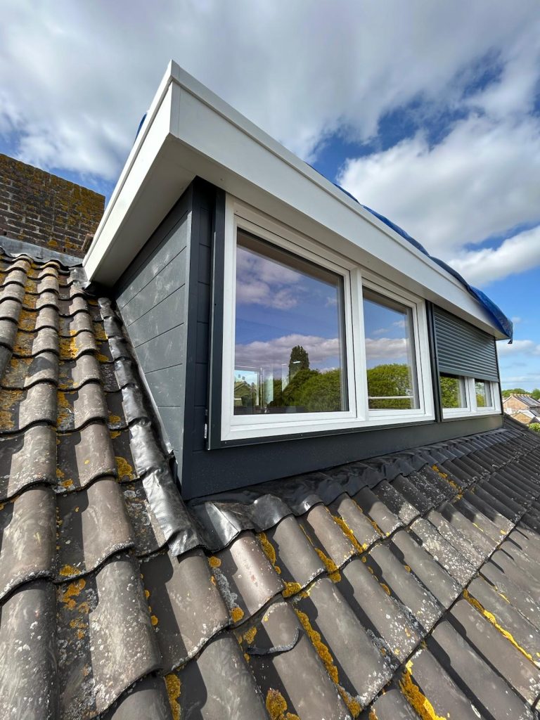 whatsapp-image-2025-11-20-at-202817-4